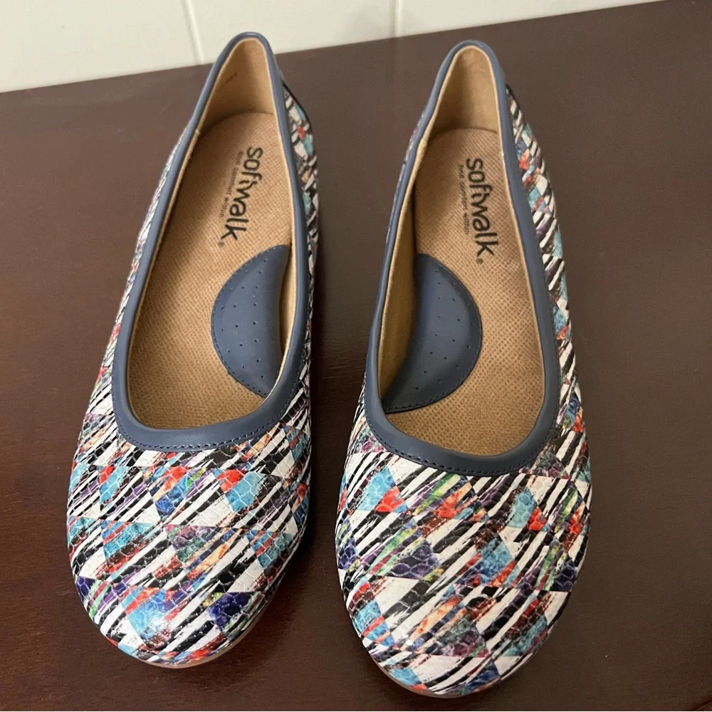 SoftWalk Women's Napa Ballet Flat leather blue multi arch support   9W NWOT